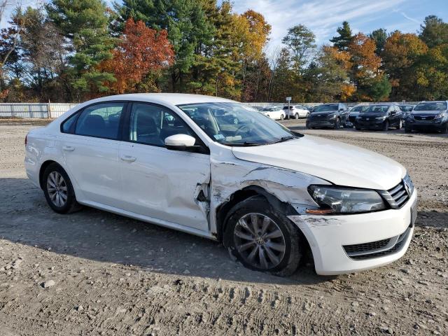 2013 VOLKSWAGEN PASSAT S - 1VWAP7A37DC104147