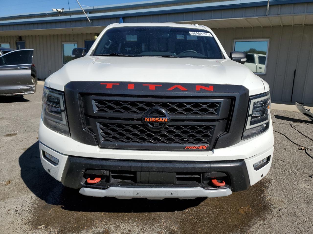 NISSAN TITAN SV