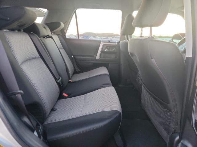 2021 TOYOTA 4RUNNER SR - JTEMU5JR2M5855688