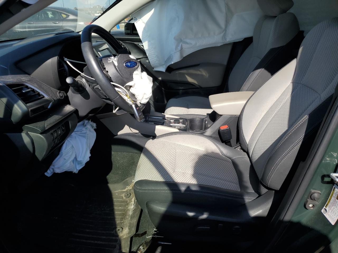 SUBARU FORESTER PREMIUM