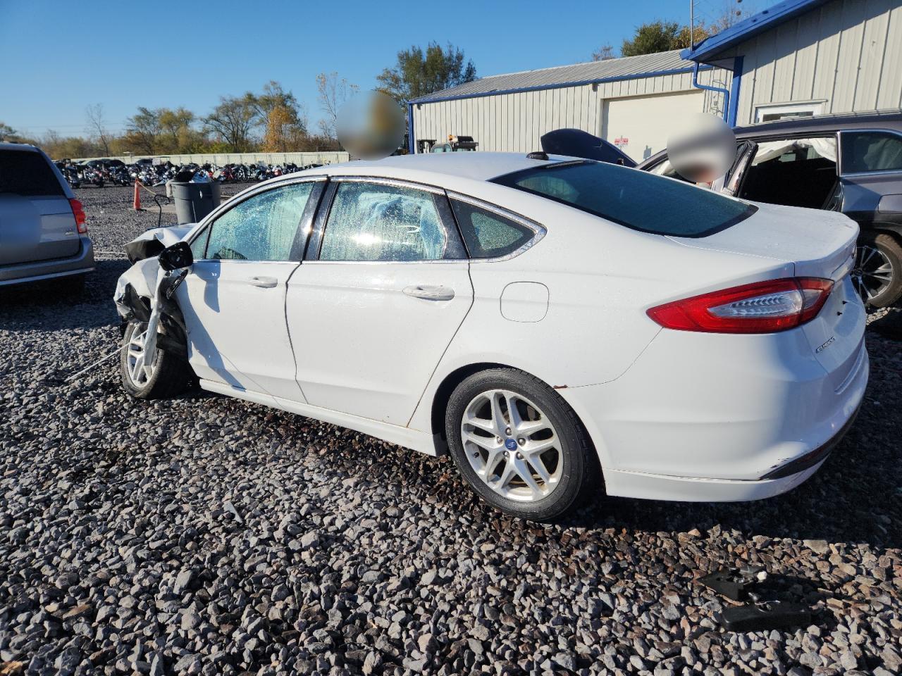 FORD FUSION SE