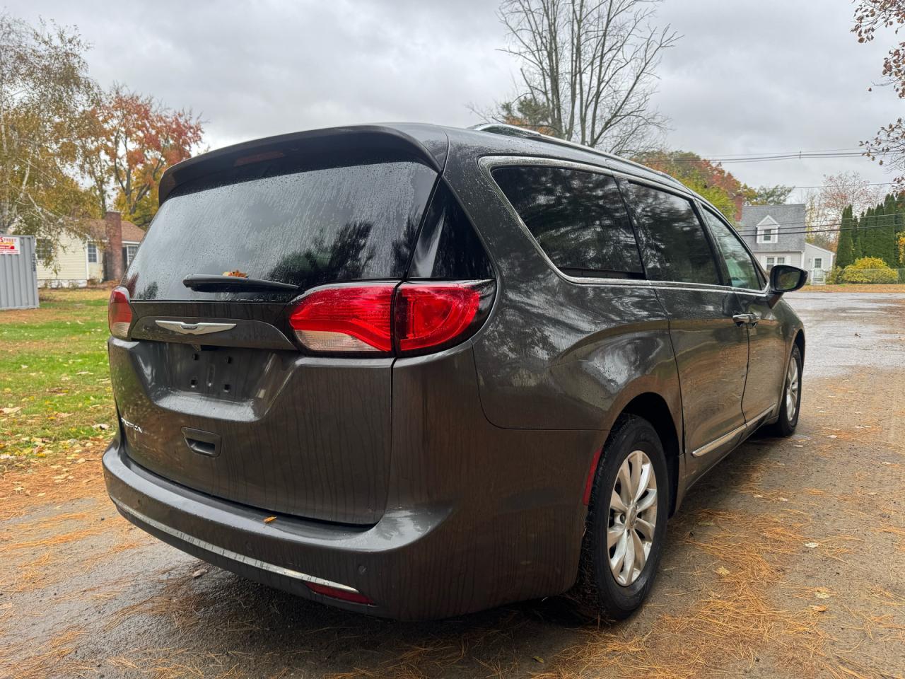 CHRYSLER PACIFICA TOURING L