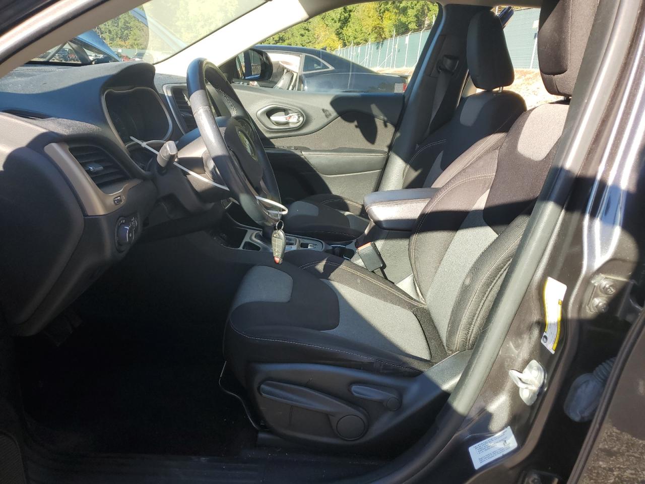 JEEP GRAND CHEROKEE LATITUDE