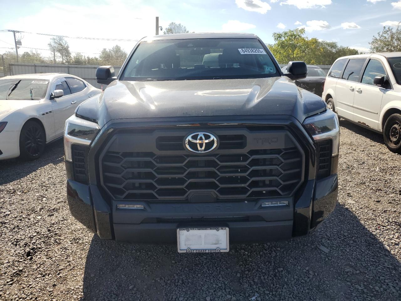 TOYOTA TUNDRA CREWMAX SR