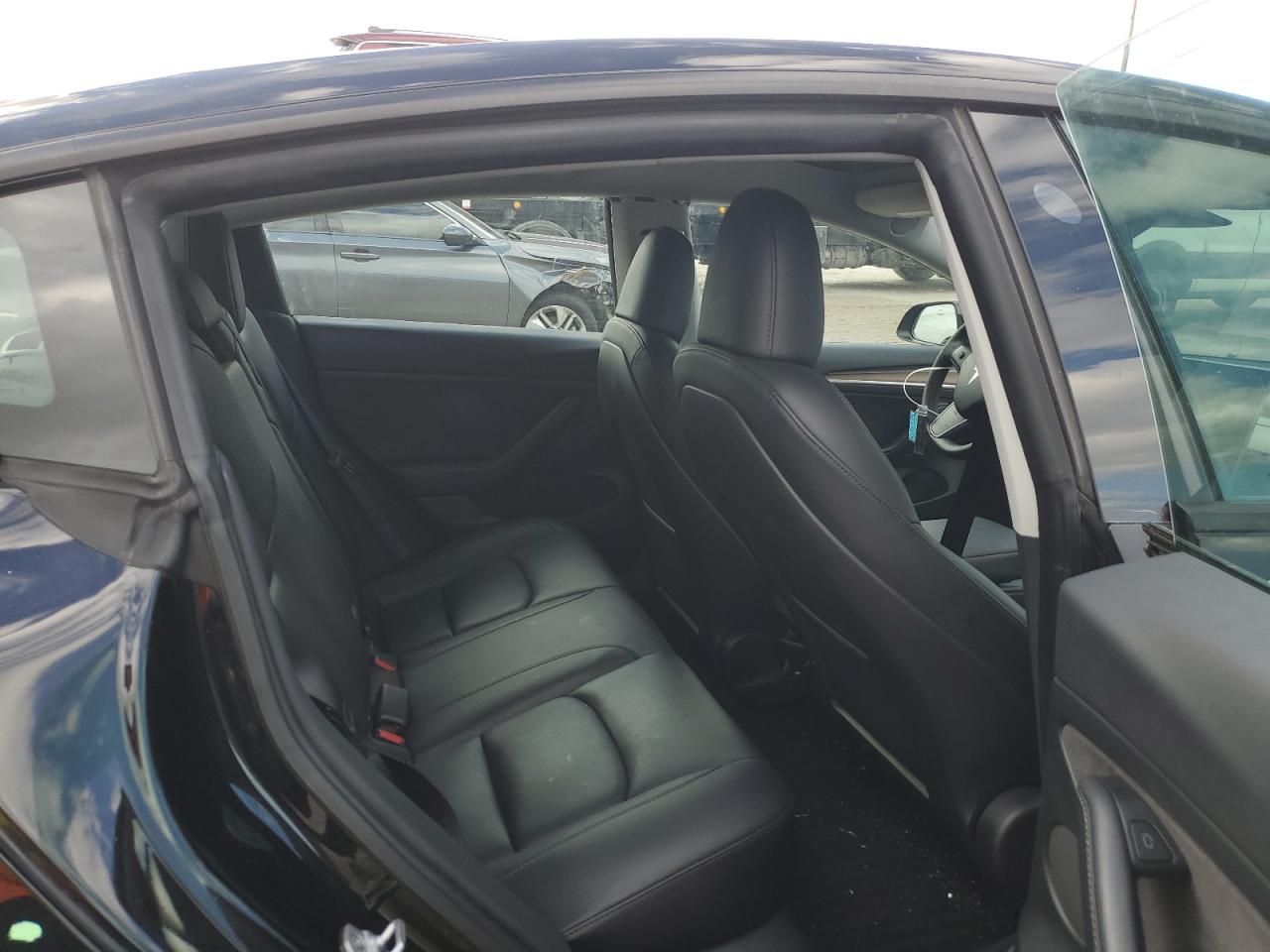 Lot #3302831903 2023 TESLA MODEL 3