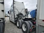 Lot #3303872727 2022 VOLVO VNL