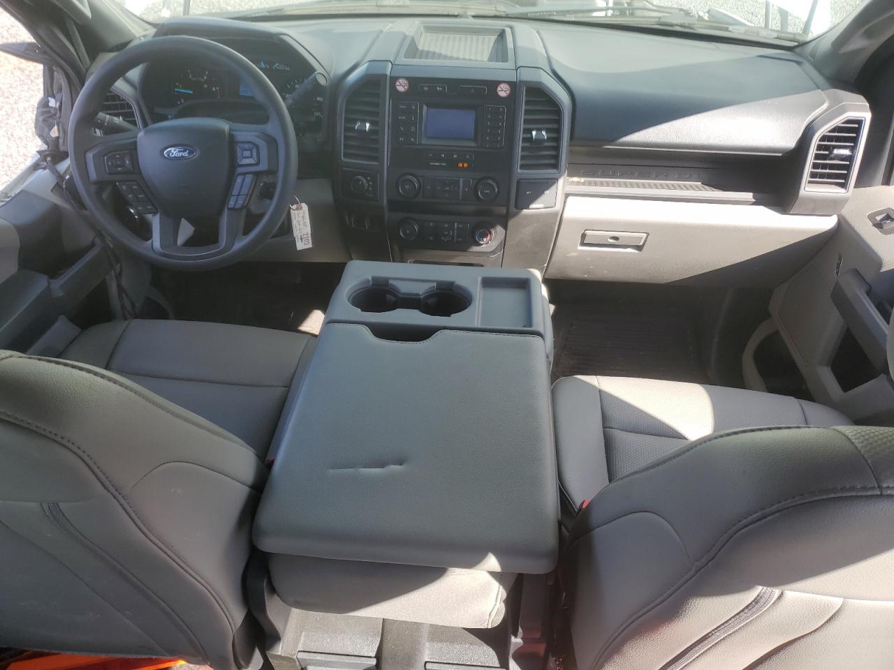 FORD F-550 SUPER DUTY