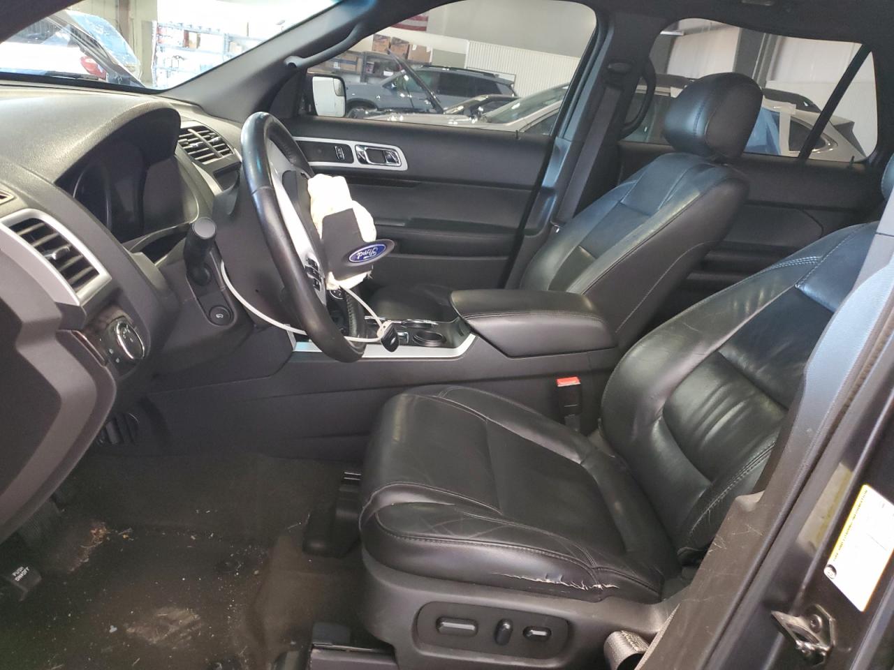 FORD EXPLORER LIMITED