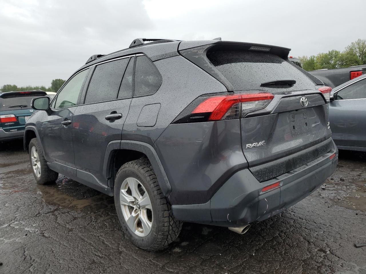 TOYOTA RAV4 XLE
