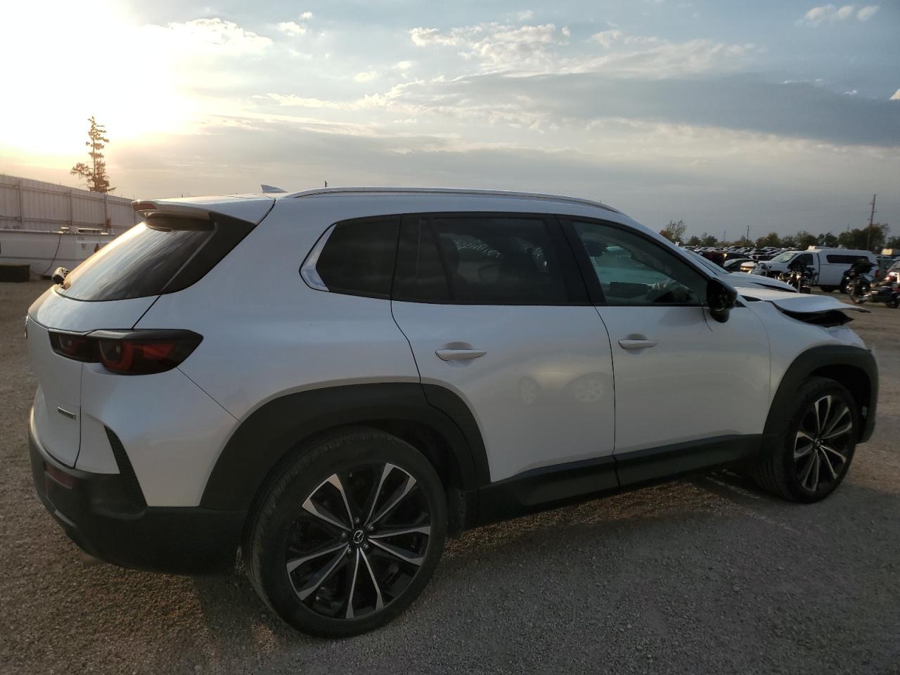 MAZDA CX-50 PREMIUM PLUS