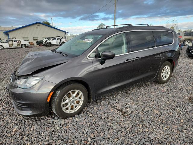 Global Auto Auctions: 2020 CHRYSLER VOYAGER LX