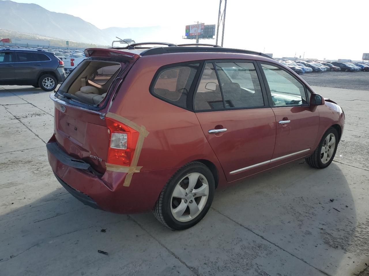 Lot #3290471769 2008 KIA RONDO LX