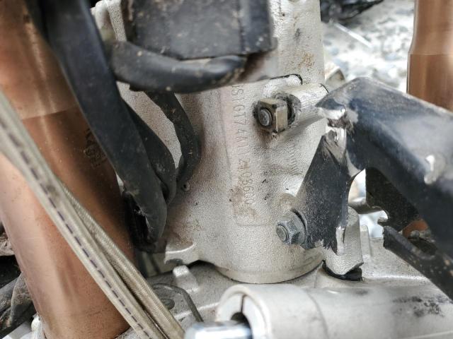 2001 SUZUKI GSX-R1000 #3305400313