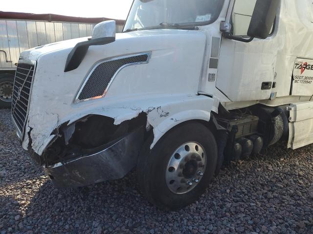 2017 VOLVO VNL #3285721660