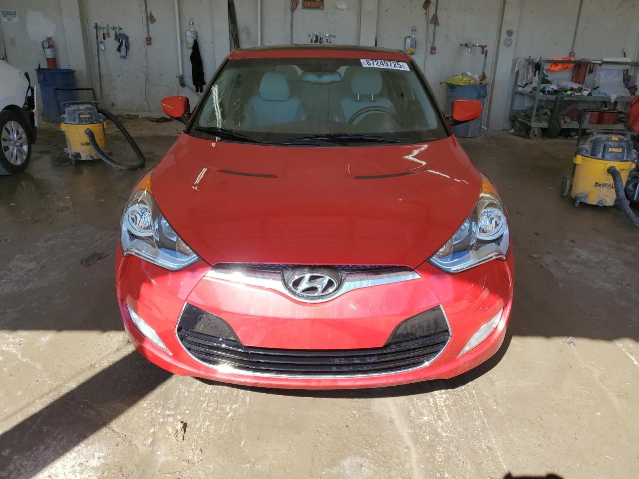 HYUNDAI VELOSTER