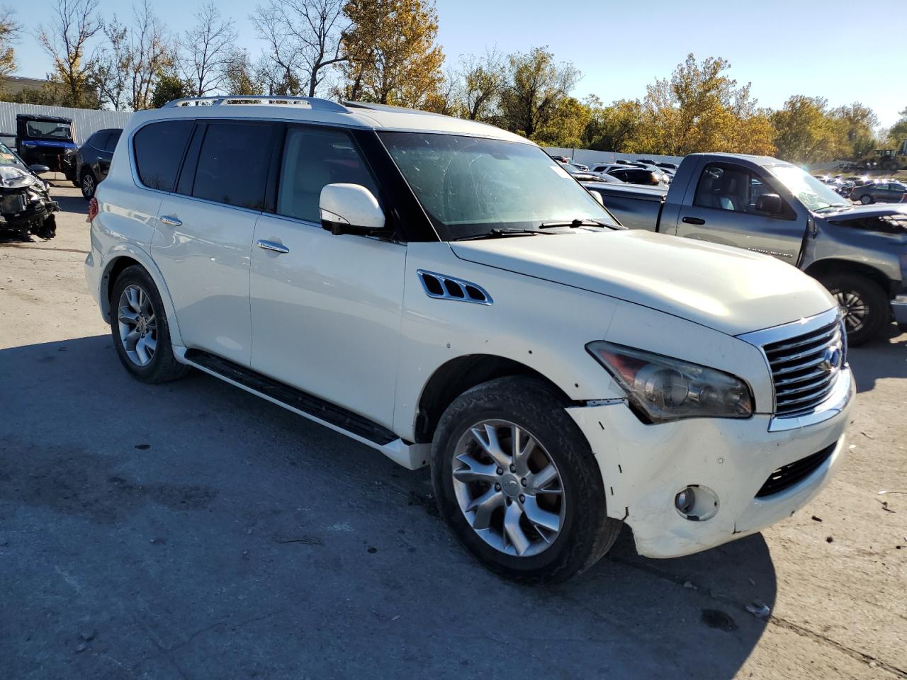 INFINITI QX56