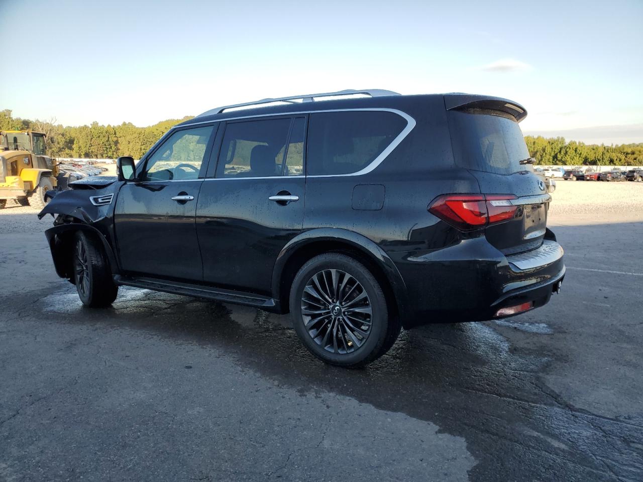 INFINITI QX80 LUXE