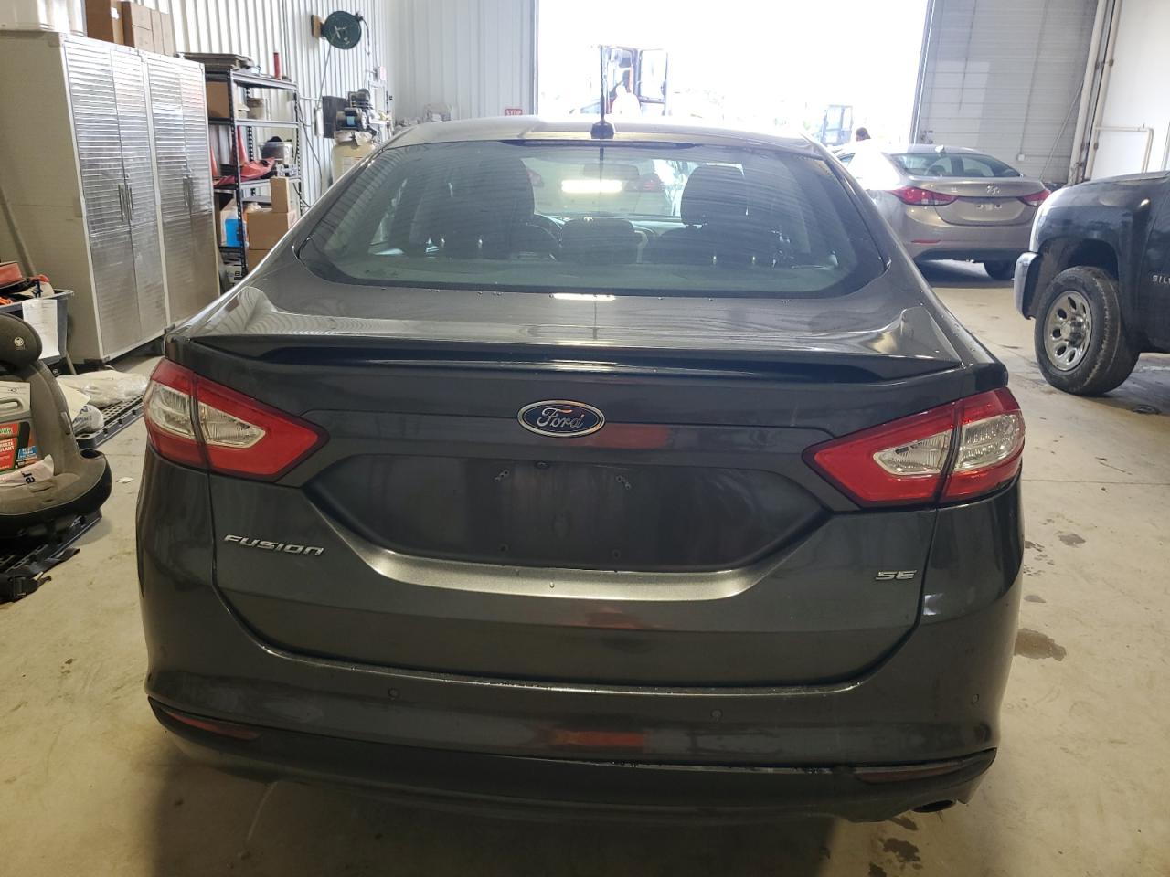 FORD FUSION SE