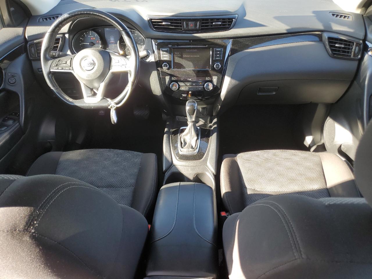 NISSAN ROGUE SPORT SV