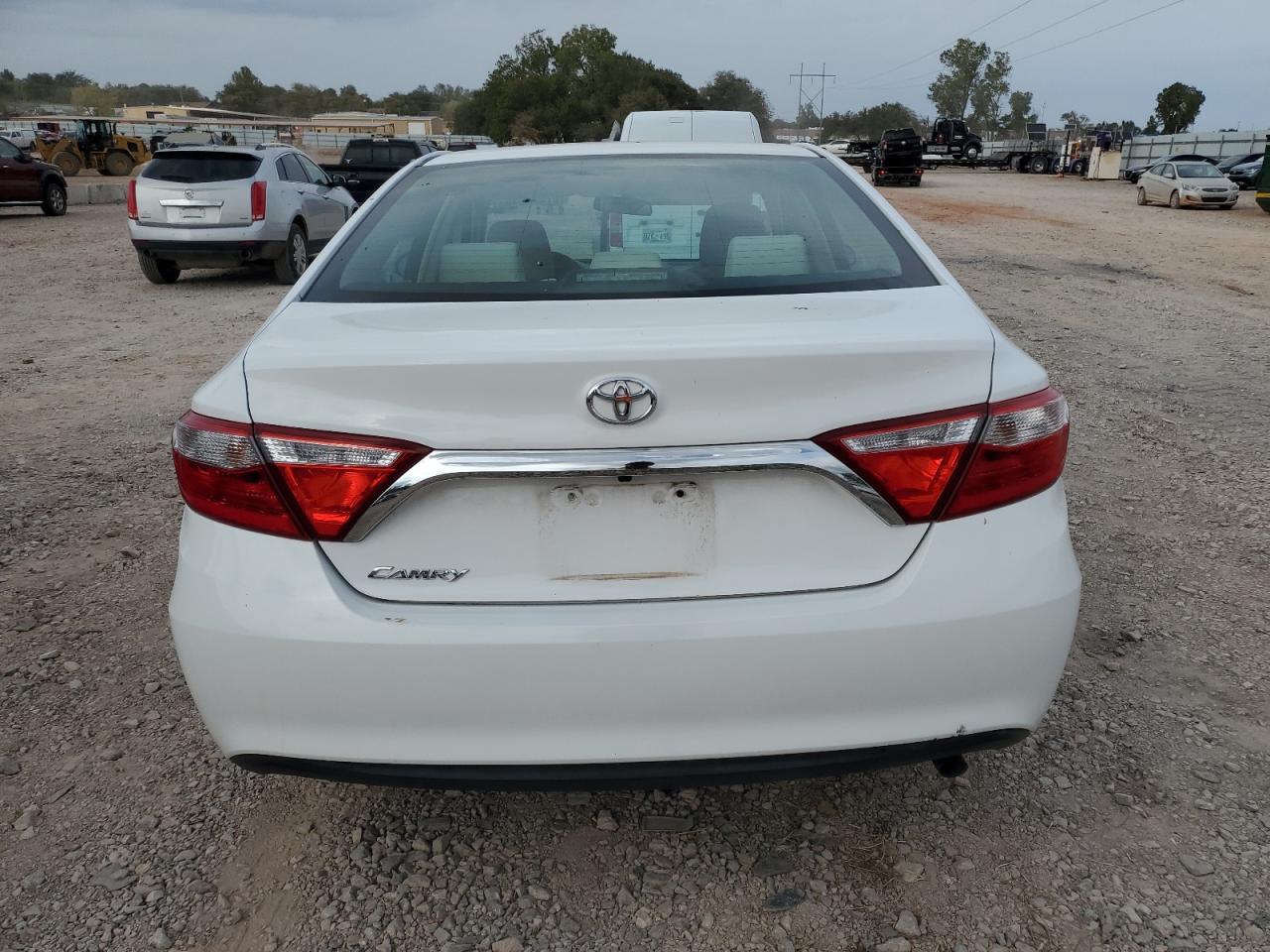 TOYOTA CAMRY LE