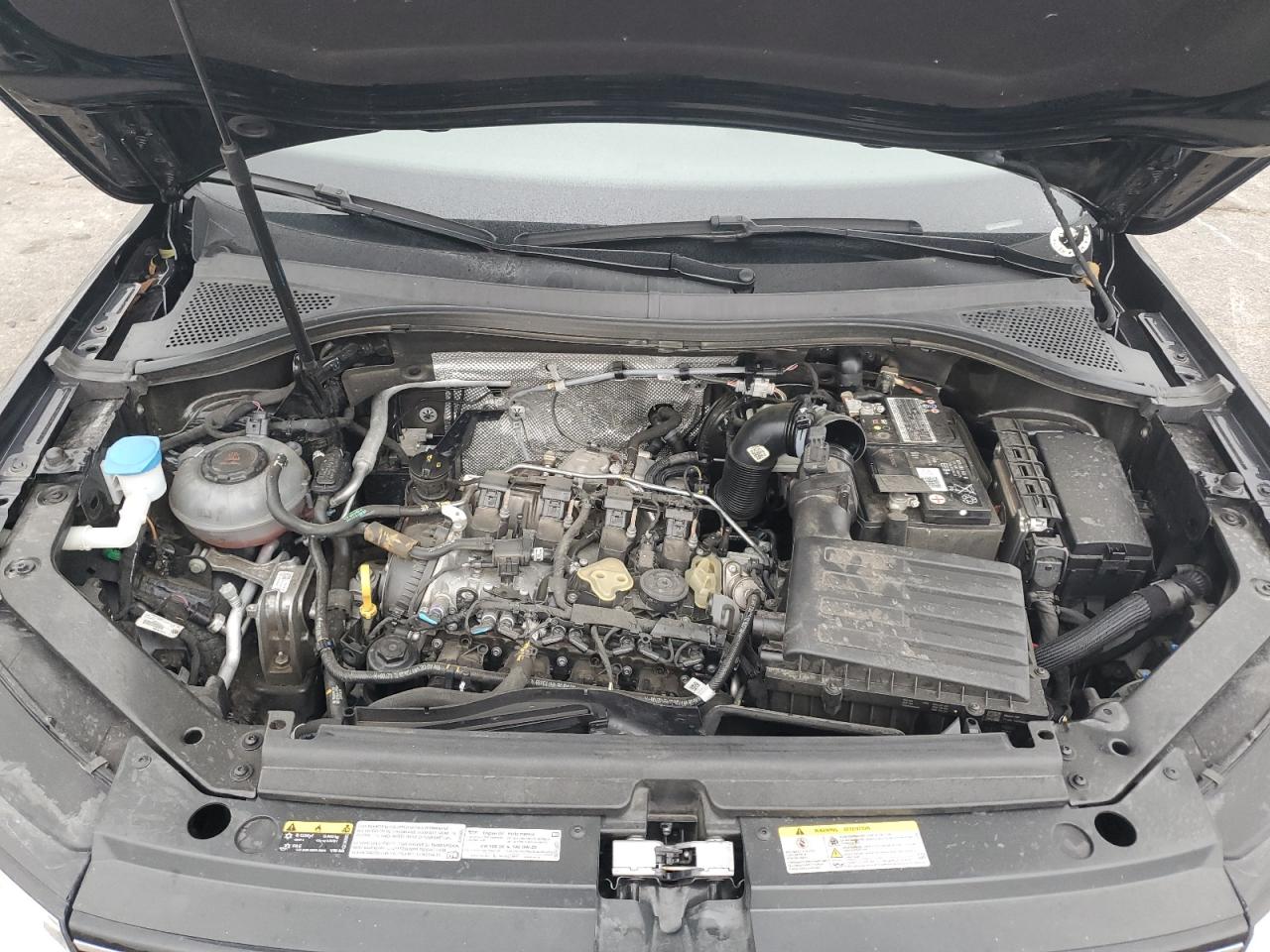 VOLKSWAGEN TIGUAN SE