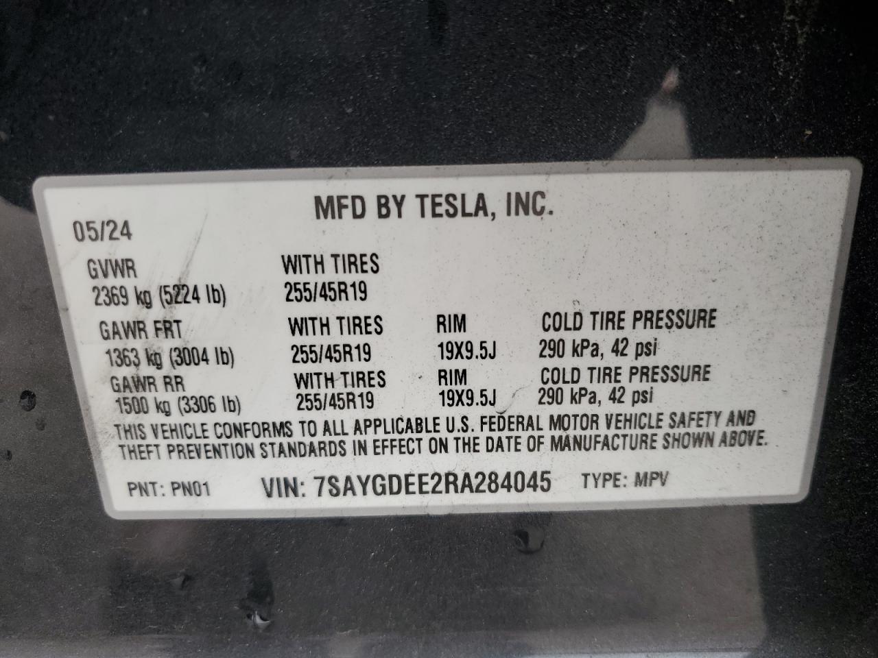 TESLA MODEL Y