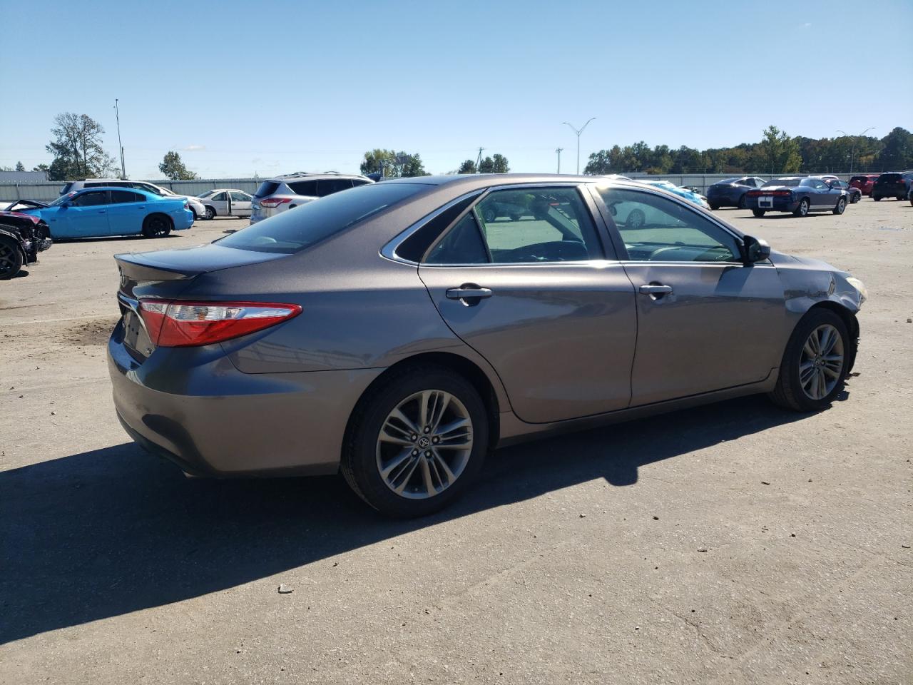 TOYOTA CAMRY LE
