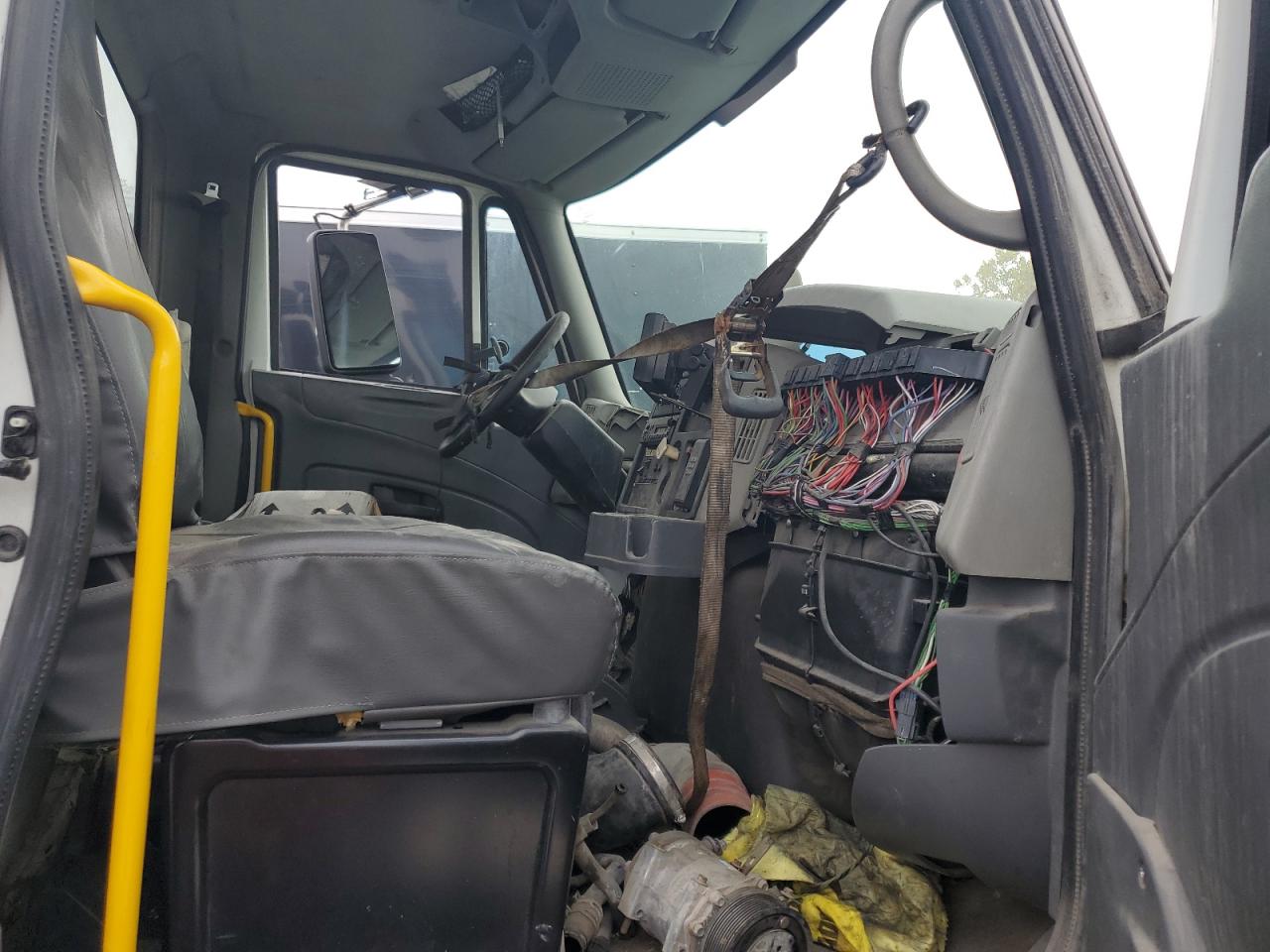 Lot #3277080177 2011 INTERNATIONAL 7000 7400