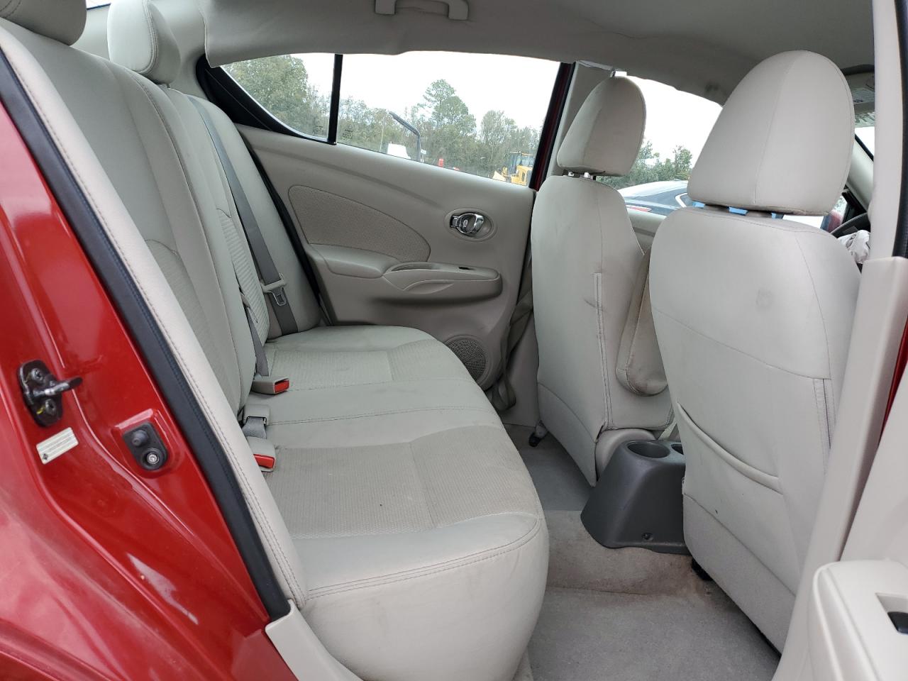 NISSAN VERSA S