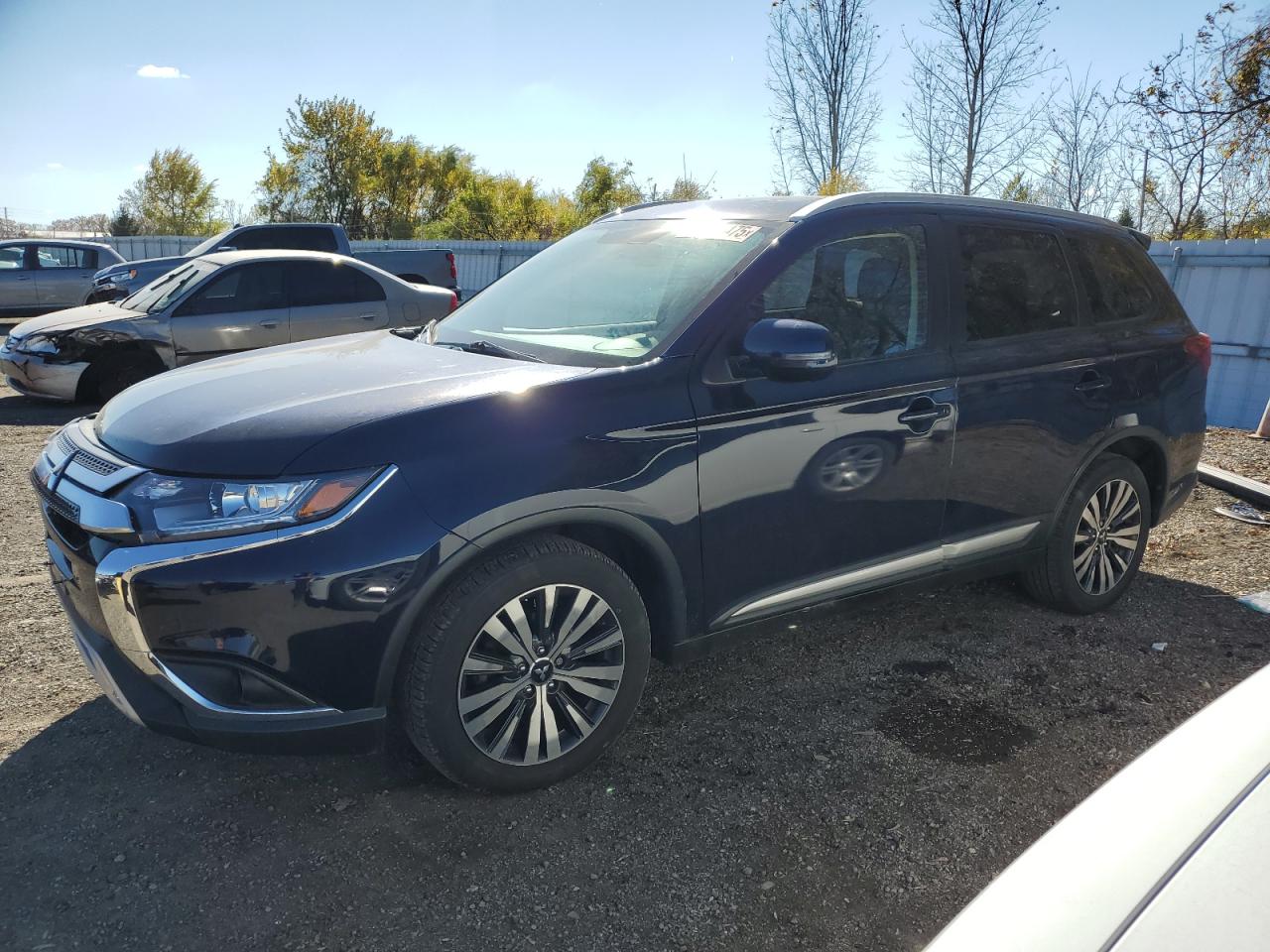 MITSUBISHI OUTLANDER ES