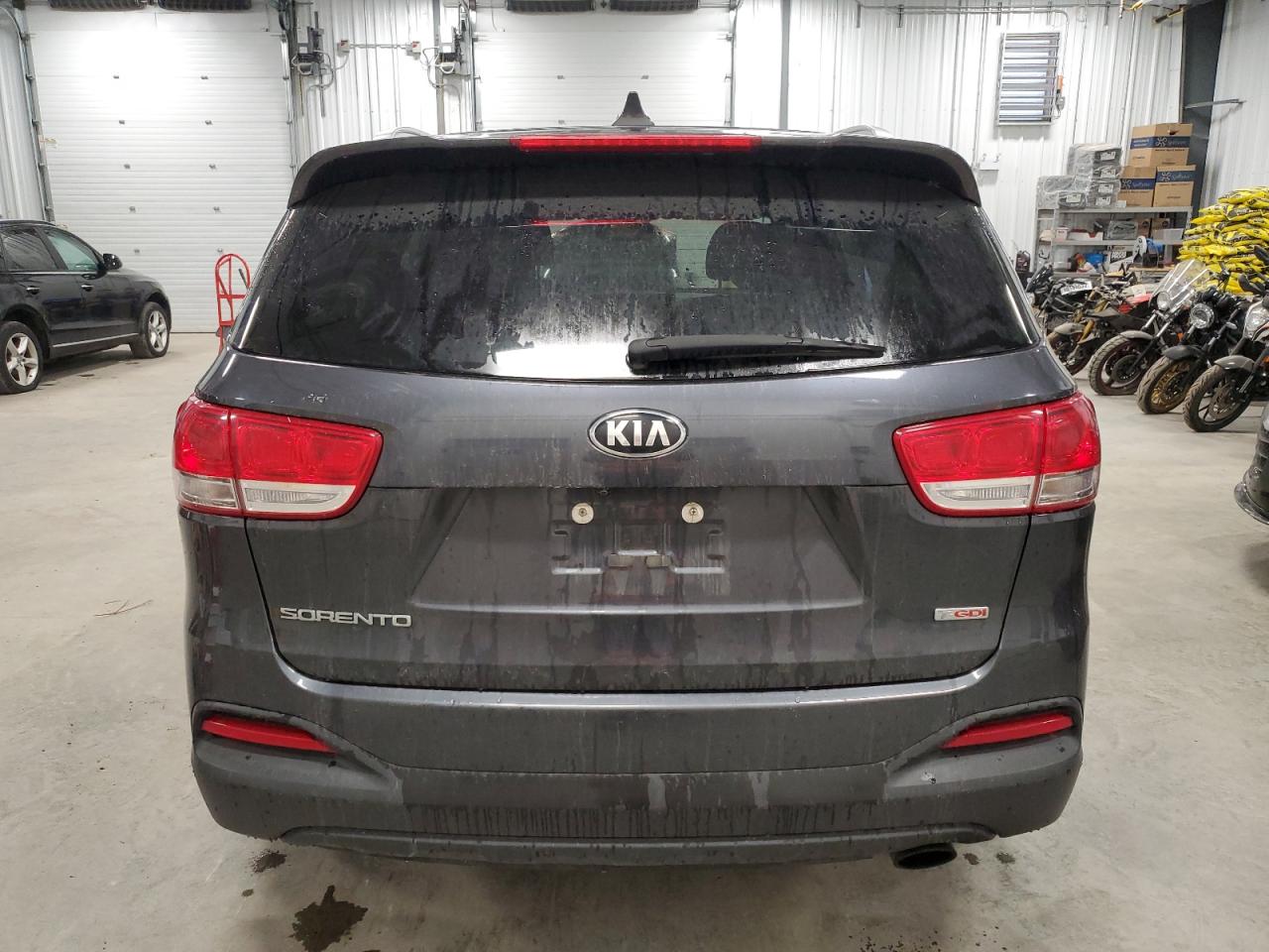KIA SORENTO LX