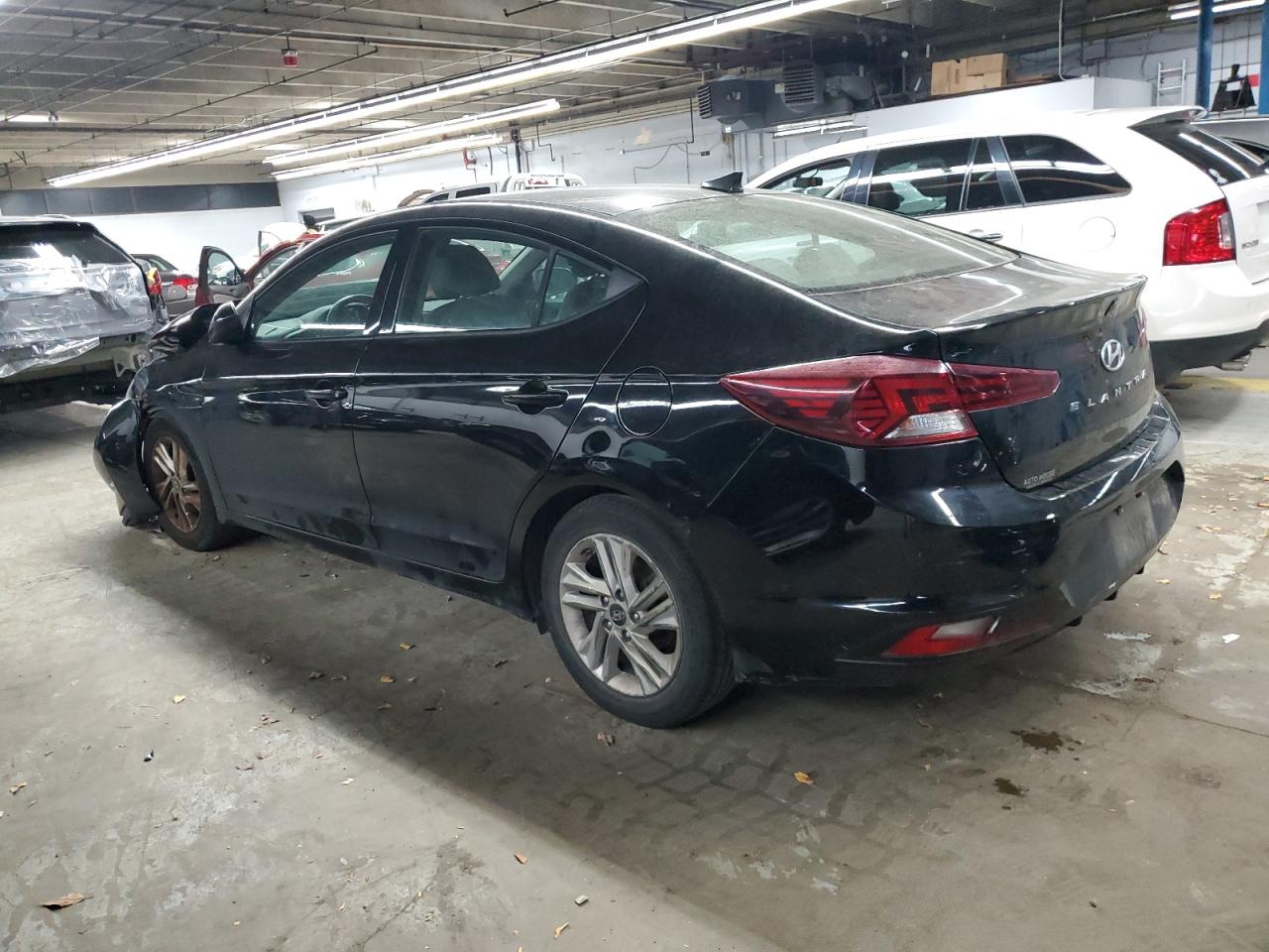 HYUNDAI ELANTRA SEL