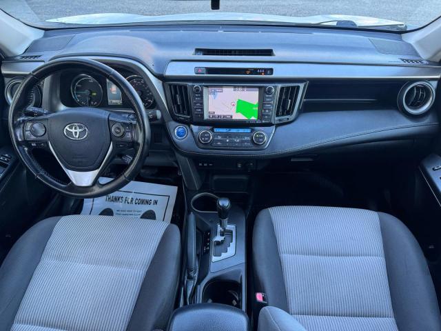 2017 TOYOTA RAV4 HV LE JTMRJREVXHD071076