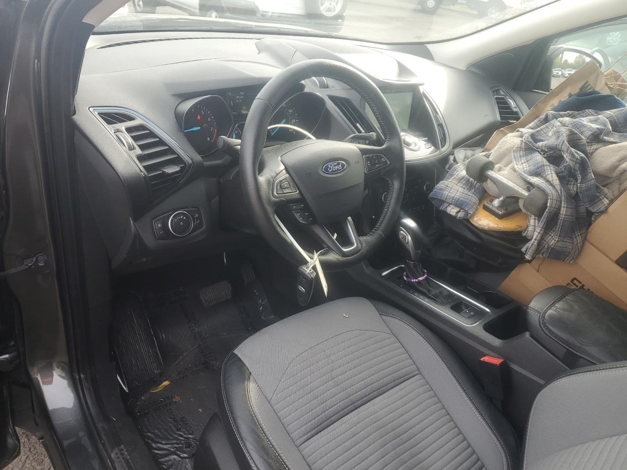 FORD ESCAPE TITANIUM