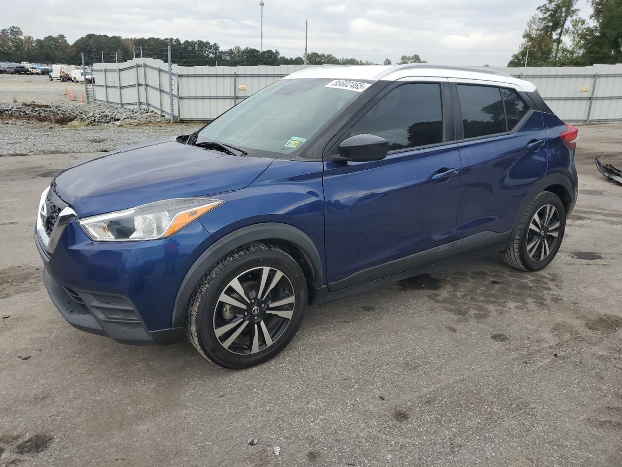 NISSAN KICKS S