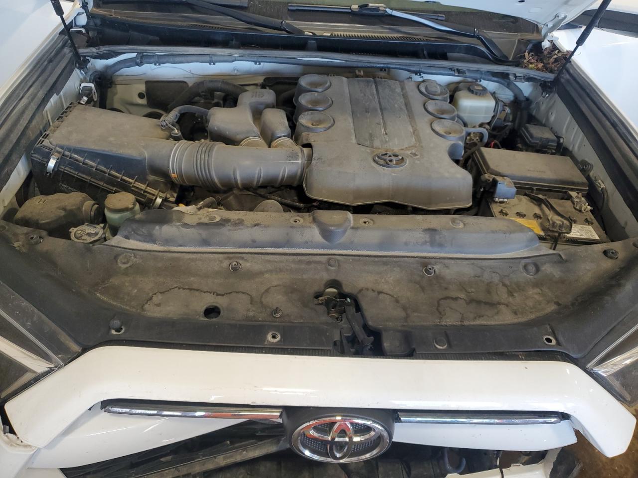 TOYOTA 4RUNNER SR5/SR5 PREMIUM