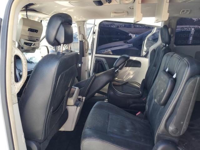 2016 CHRYSLER TOWN & COU - 2C4RC1BG6GR291506