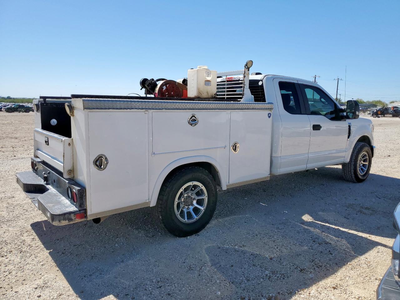 FORD F-250 SUPER DUTY