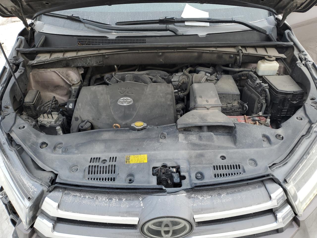 TOYOTA HIGHLANDER LIMITED