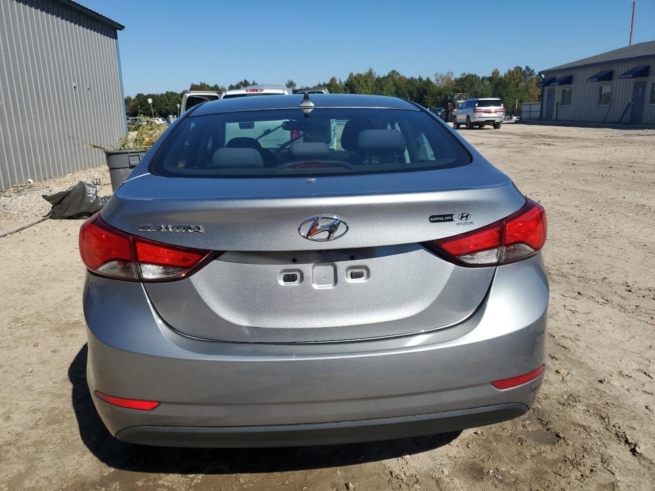 HYUNDAI ELANTRA SE