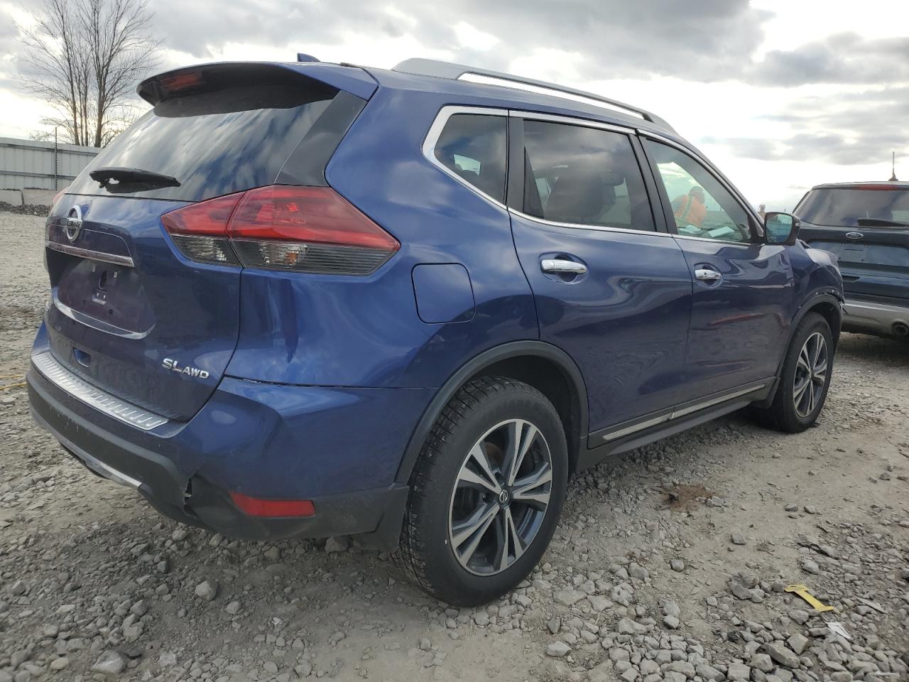 NISSAN ROGUE S
