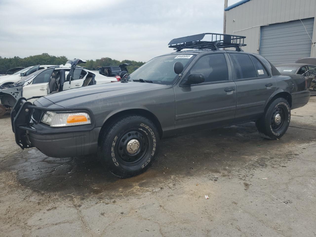 FORD CROWN VICTORIA POLICE INTERCEPTOR