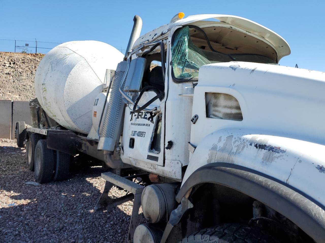 Lot #3318999314 2003 MACK 500 CV500