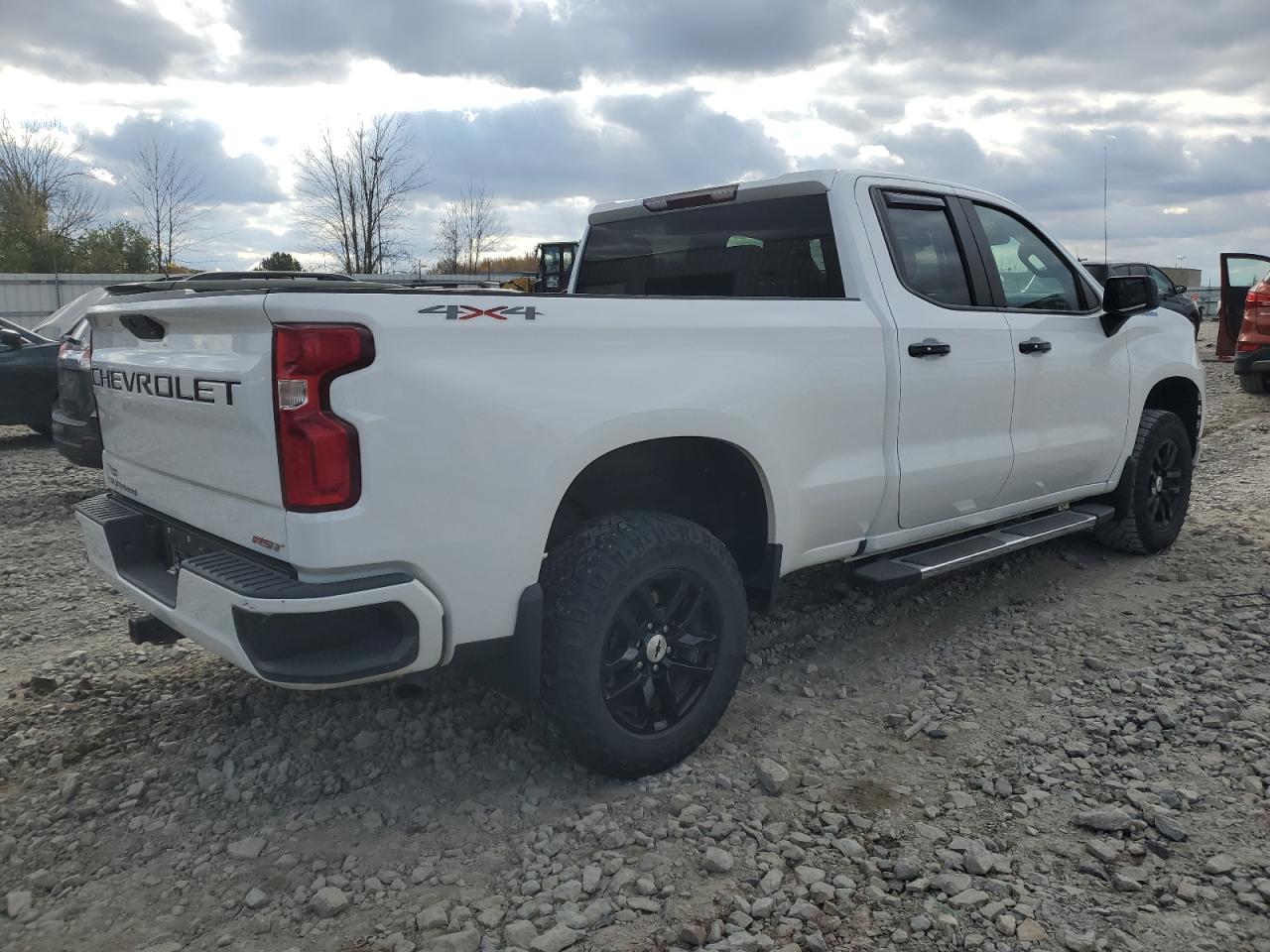CHEVROLET SILVERADO K1500 RST