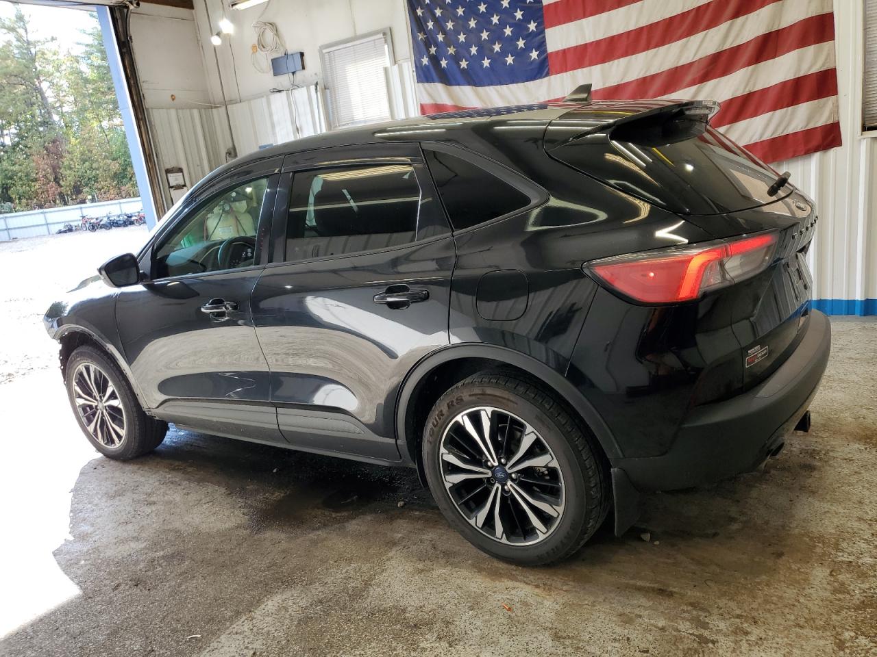 FORD ESCAPE SE