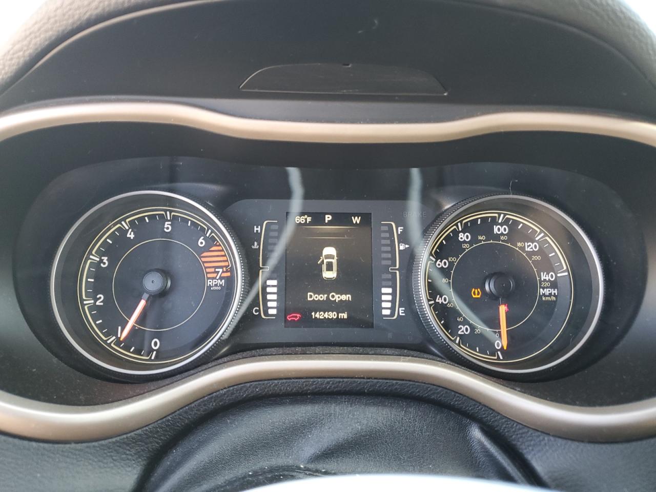 JEEP GRAND CHEROKEE LATITUDE