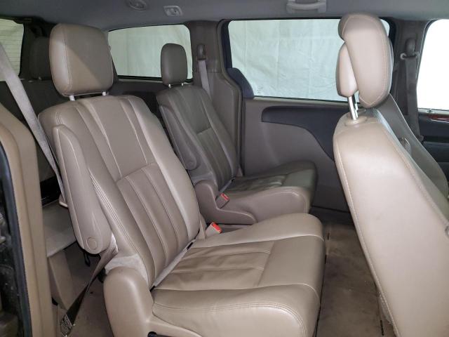 2016 CHRYSLER TOWN & COU 2C4RC1BG7GR212795