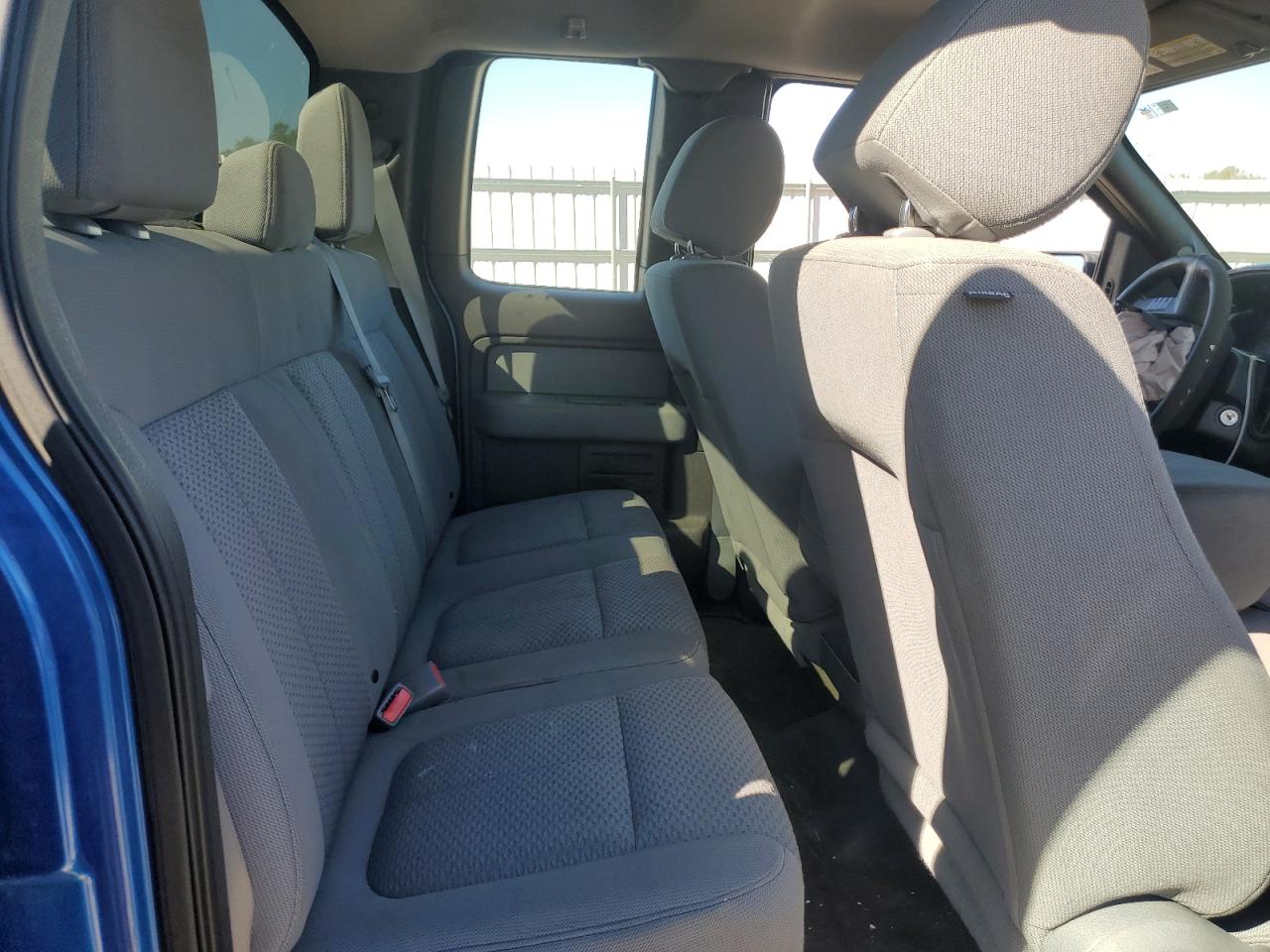 FORD F-150 SUPER CAB