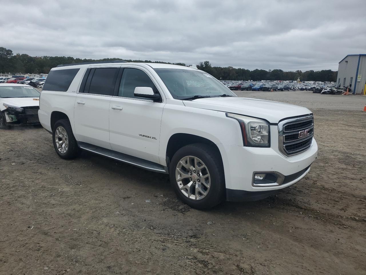 GMC YUKON C1500 SLE