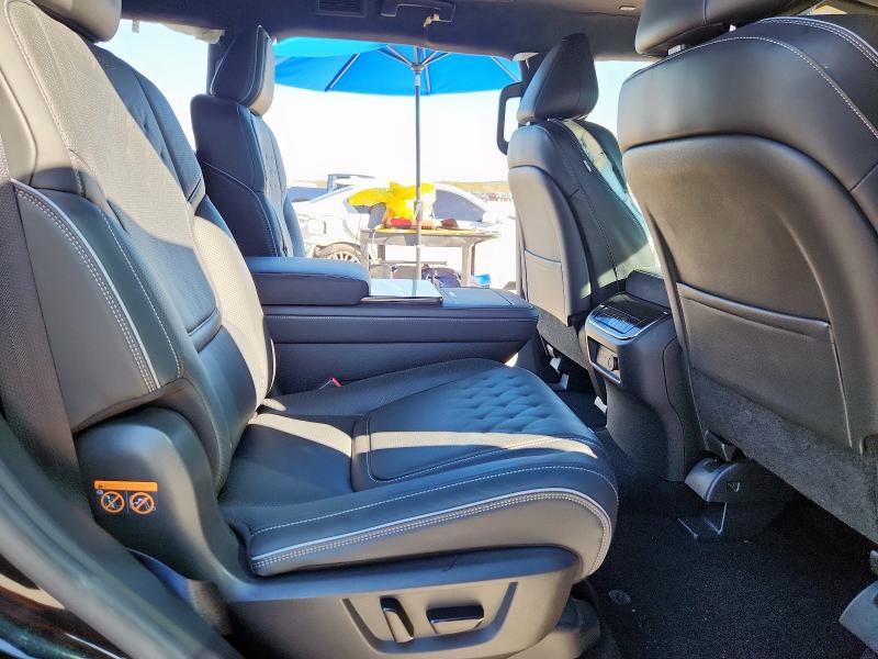 2025 INFINITI QX80 #3301881415